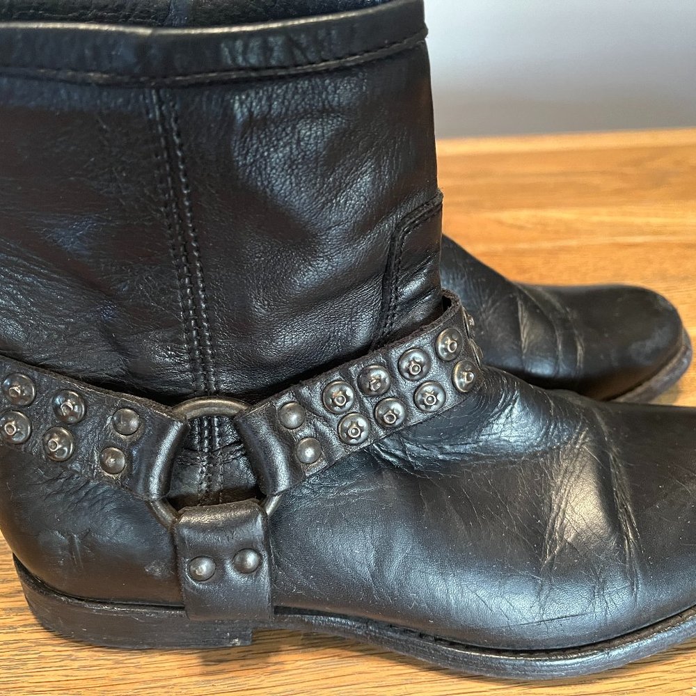 Fyre Phillip Harness Short Black Leather ankle boots